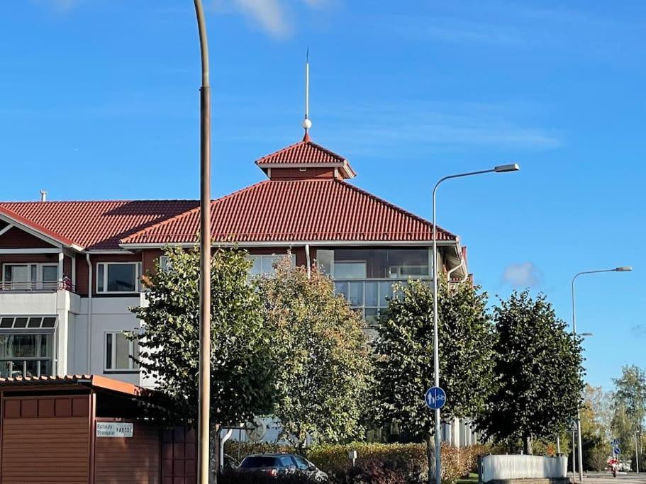 Porvoon Helmi Viehattava Asunto Joen Rannassa Exteriör bild
